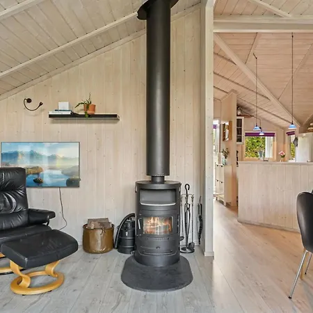 Gyda - 840m From The Sea By Interhome Dronningmølle