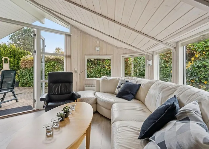 Gyda - 840m From The Sea By Interhome بيت للعطل Dronningmølle
